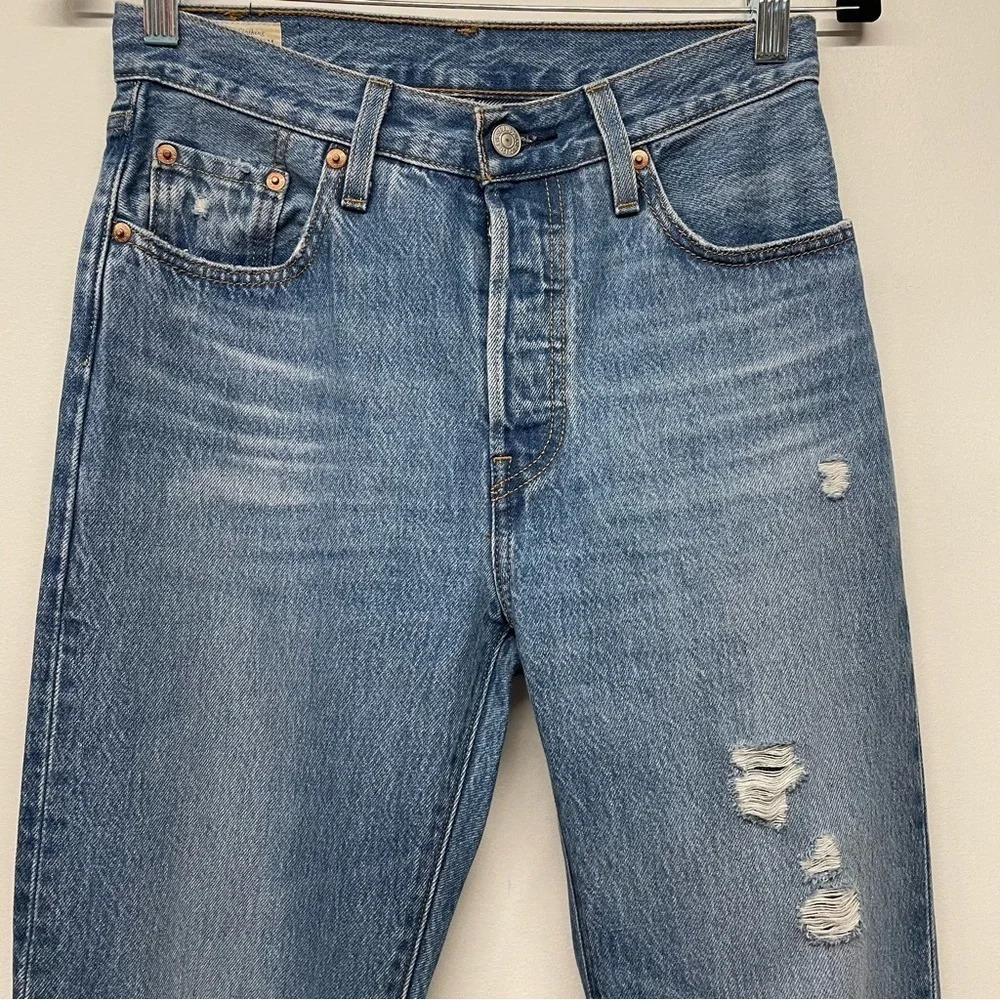 Levi's® Premium 501® ORIGINAL FIT WOMEN'S JEANS Athens Crown - Medium Wash - Picture 3 of 13